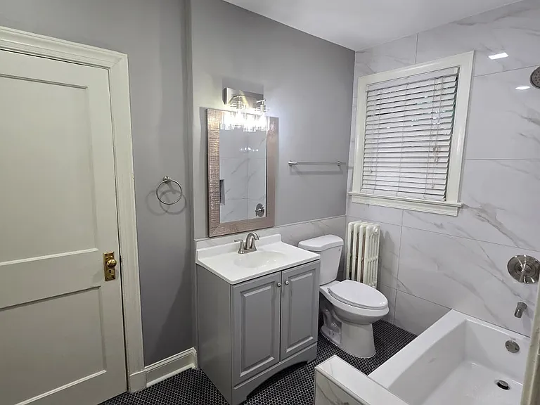 431 N Evergreen St #DOWNSTAIRS — Photo 18