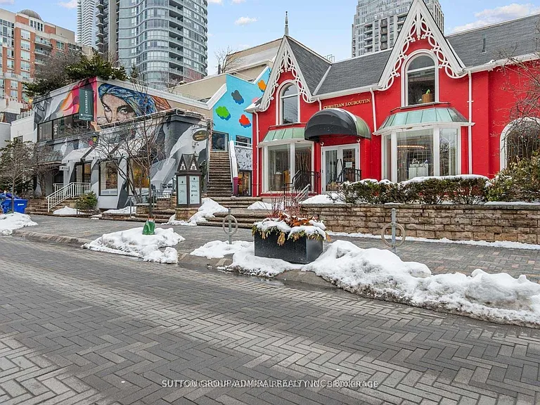 825 Church St #301 — Photo 29