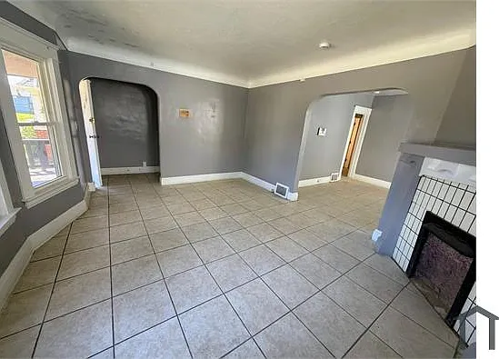 2 bed, 984 sqft, $1,100 — Photo 4