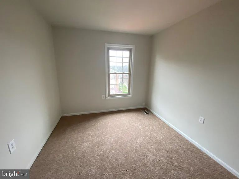12116 Stallion Ct — Photo 15