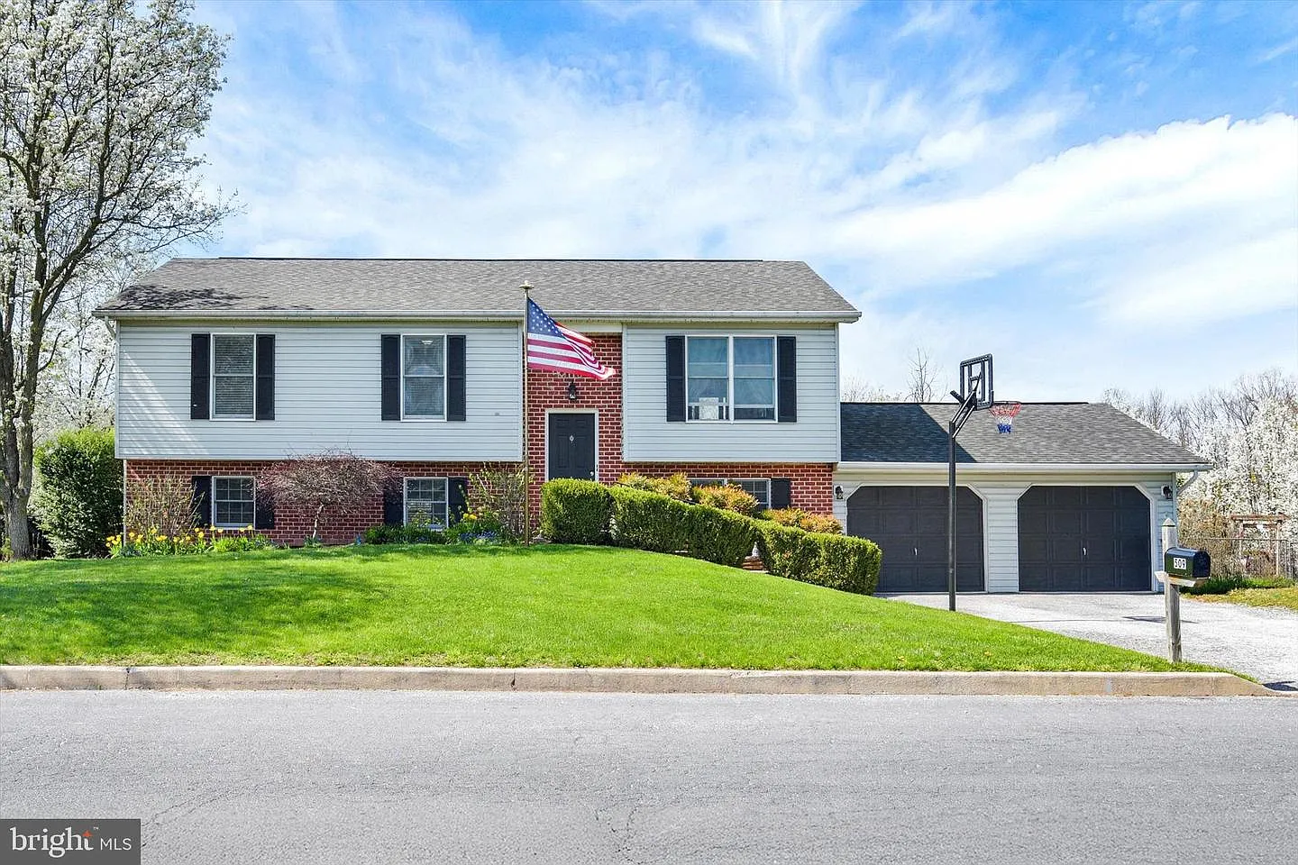 509 Shelleys Ln photo 1