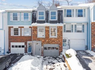 107 Ligonier Ln, New Kensington, PA 15068