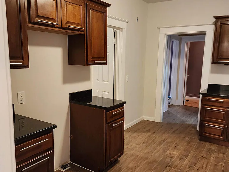 2699 Whalen St #1 — Photo 6