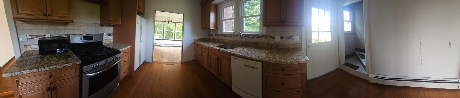 4 bed, $3,250 — Photo 1