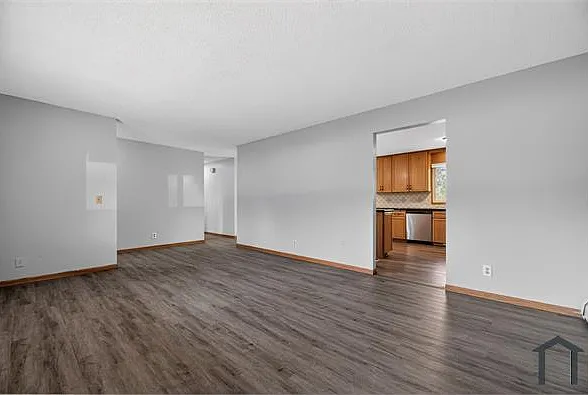 16310 Lake Ridge Dr — Photo 8