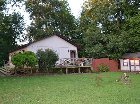 3rd image of 548 Twin Hill Rd