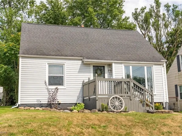 1663 Sunset Ave, Akron, OH 44301