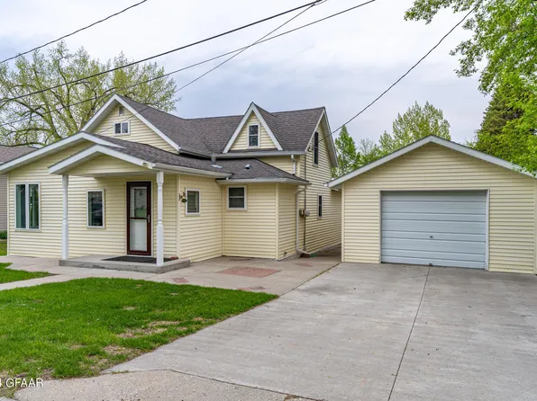 517 Lincoln Ave, Crookston, MN 56716