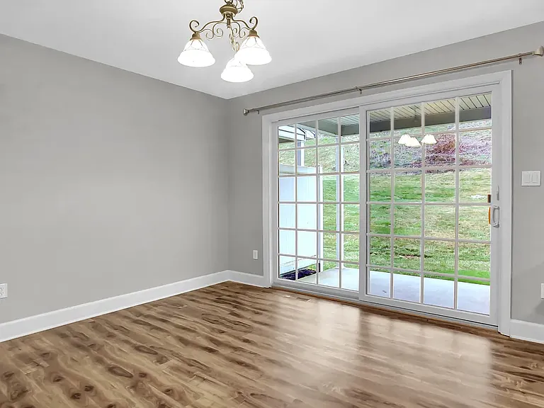20 Lismore Pl — Photo 10