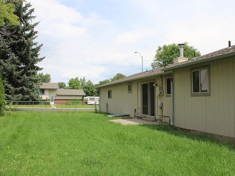 901 Gallup Rd — Photo 8