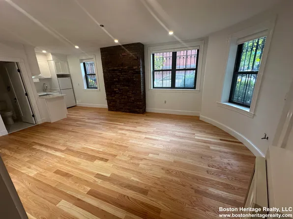 674 Tremont St APT 1F, Boston, MA 02118