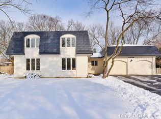 27W430 Fischer Ln, Winfield, IL 60190