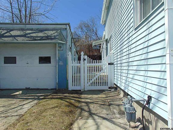 3rd image of 223 S Main St