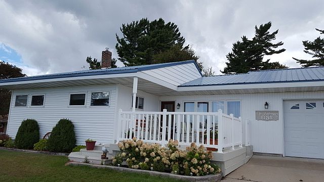 2nd image of 1132 W Lakeshore Dr