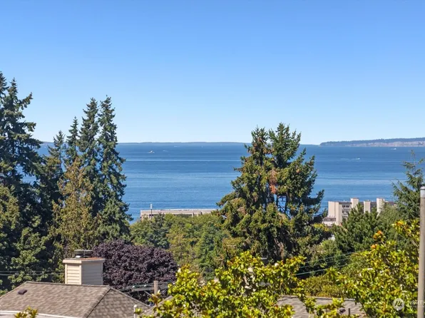 1005 5th Avenue S #201B, Edmonds, WA 98020