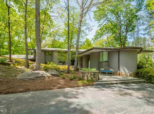 950 Edgewater Dr NW, Sandy Springs, GA 30328