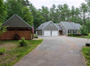 15 Sumner Ln, Hollis, NH 03049