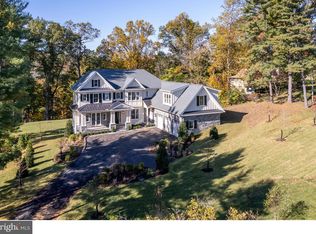 27 Dunminning Rd, Newtown Square, PA 19073