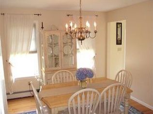 29 Jennifer Ln, Bangor, ME 04401