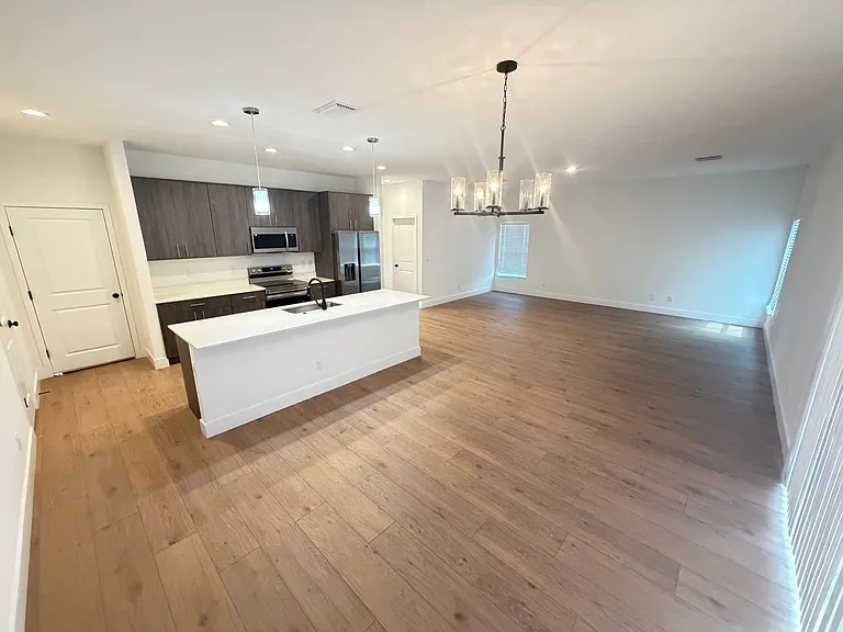 731 Schrader Ave SW — Photo 12