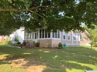 9 N Jefferson Ave, Catskill, NY 12414