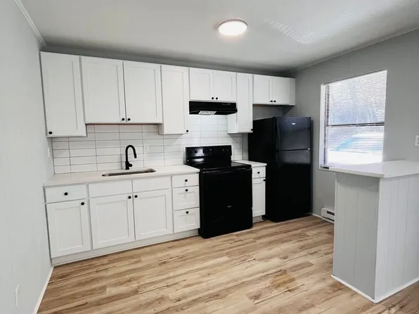 Newly Remodeled 1 Bedroom Apartment, 4239 Brownsboro Rd APT 7, Winston Salem, NC 27106