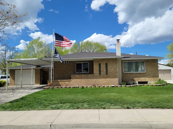 221 Warren Ave, Pocatello, ID 83201