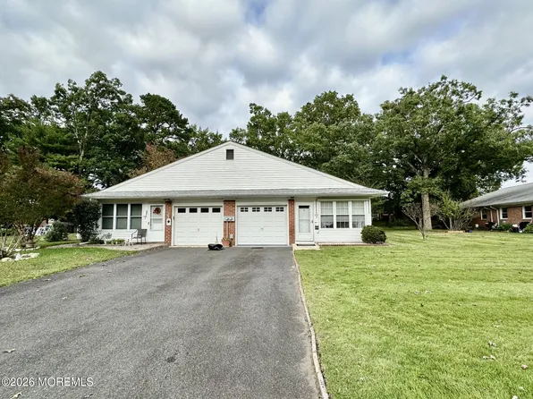133 B Azalea Drive, Whiting, NJ 08759