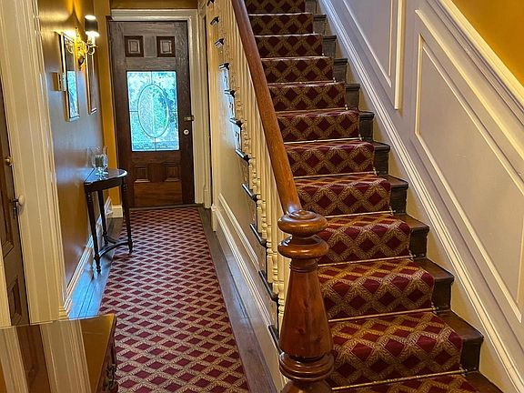 2nd image of 414 Prince St #4