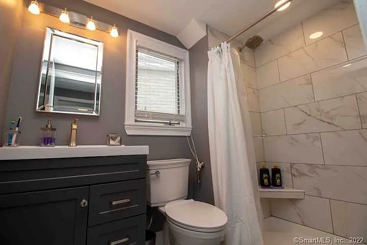 21 Groveway #21 — Photo 11