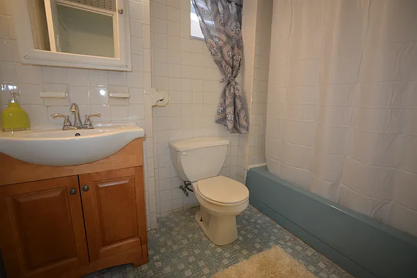 Rented by Voro, LLC | media 5