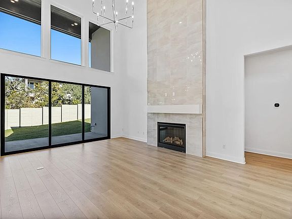 Dakota C Family room