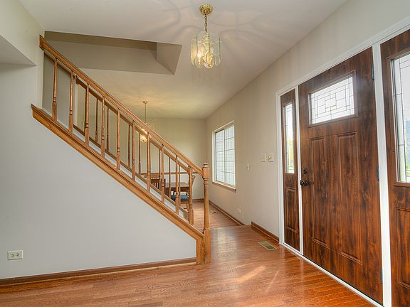 3rd image of 503 Yardley Dr