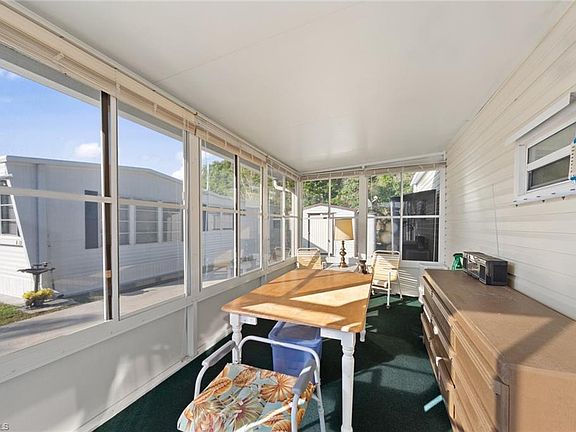 4th image of 20570 River Dr