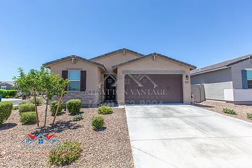 2898 E Kim Dr Photo 1