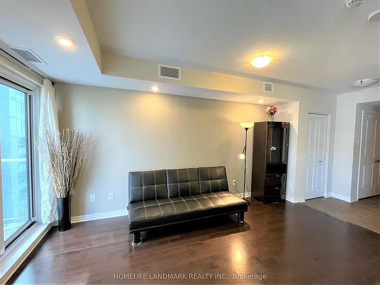 195 Besserer St #1908 — Photo 10