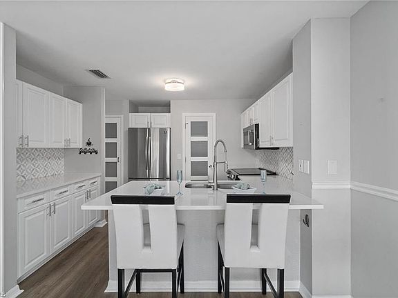 5th image of 8241 Grand Palm DR #2