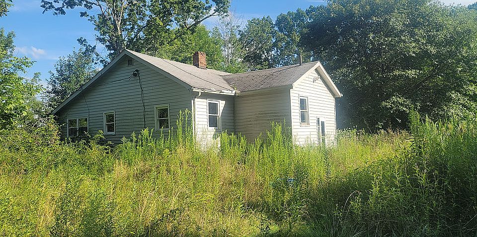 2nd image of 3555 Biltz Rd