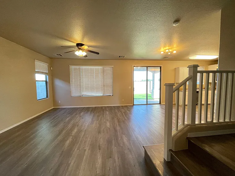 4120 E Torrey Pines Ln — Photo 19