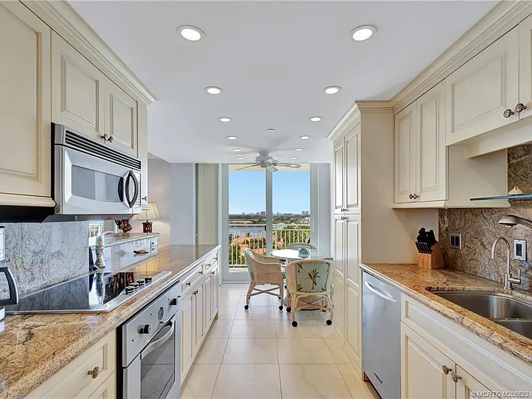 500 Ocean Dr #W-11 — Photo 20