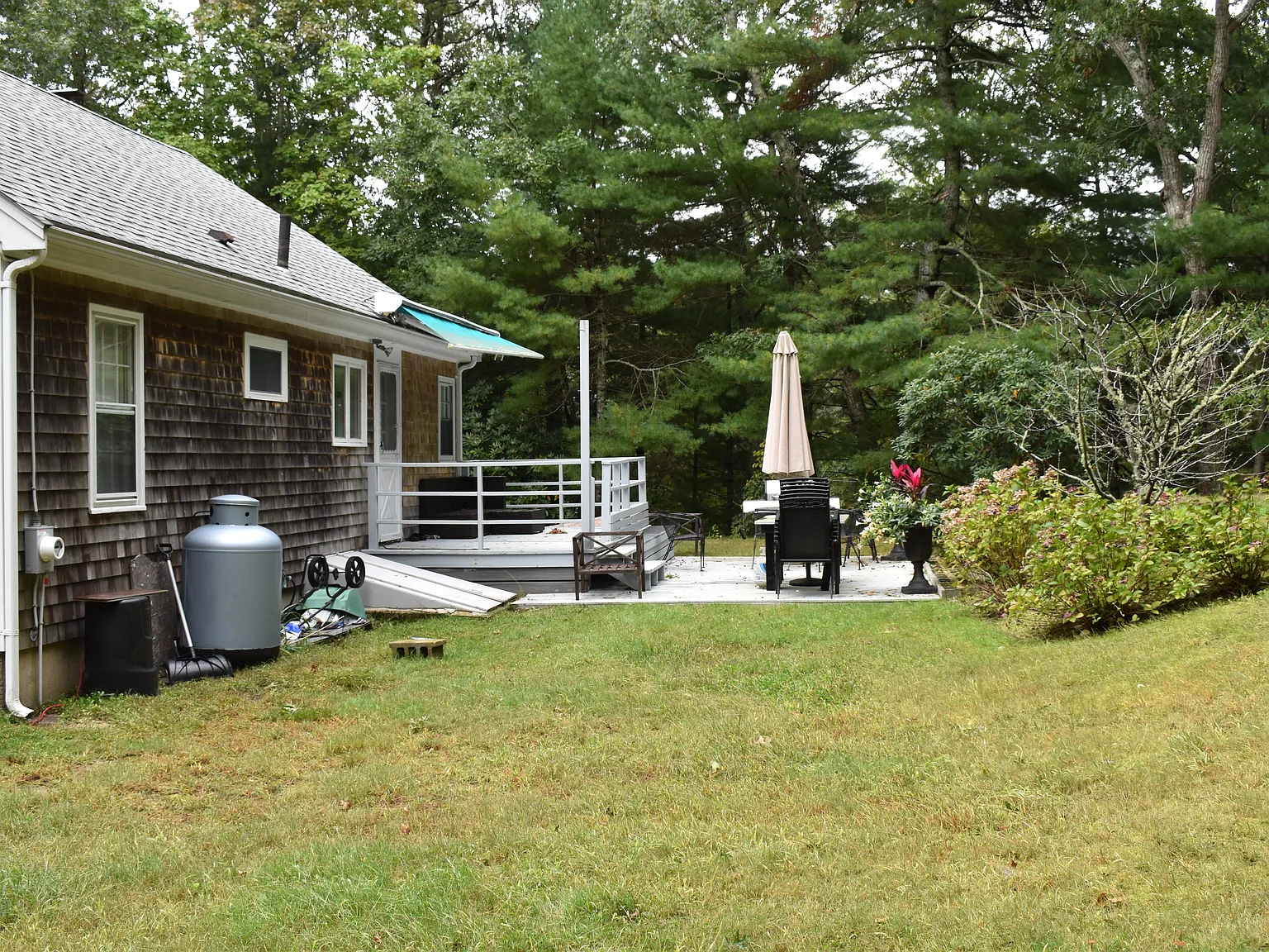 3 bed, 1404 sqft, $3,300 — Photo 4