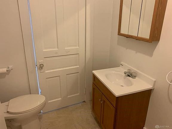 4th image of 216 S Crawford St #B