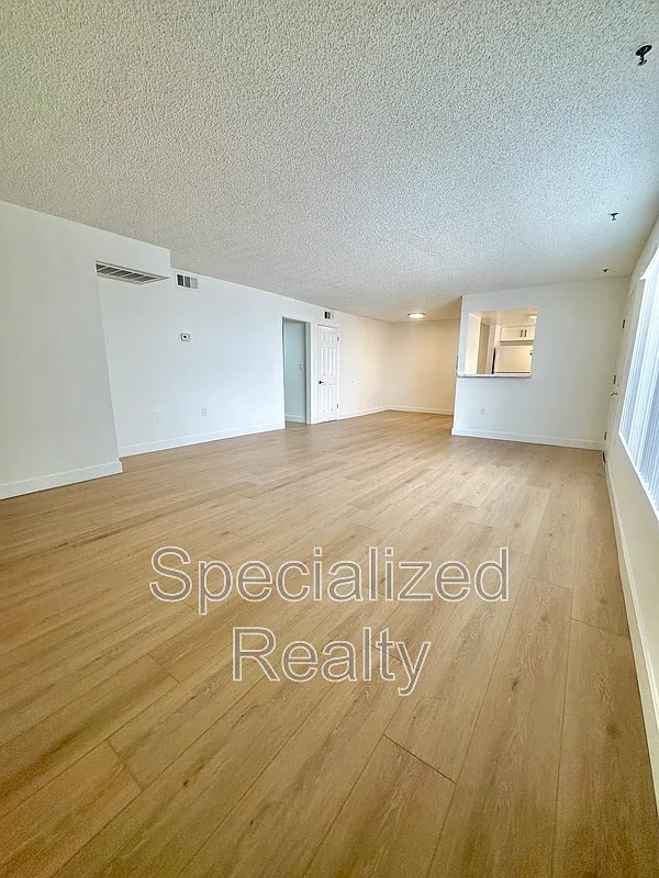 3 bed, 2.0 bath, $3,395 — Photo 4