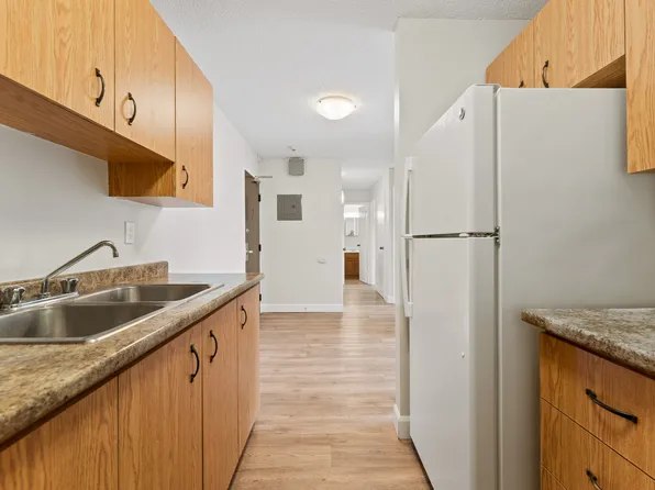 Riverview Park Apartments, 795 Grand Ave W, Chatham Kent, ON N7L 4L3