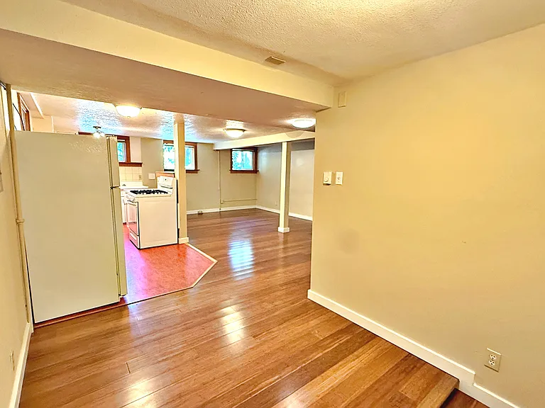 1240 N Wygant St — Photo 6
