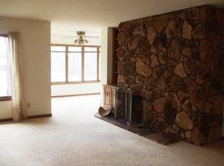 N85W15700 Ridge Rd, Menomonee Falls, WI 53051