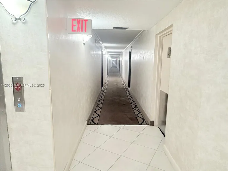 1400 Saint Charles Pl #314 — Photo 21