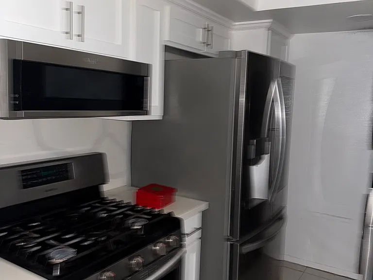 424 Oak St #128 — Photo 4