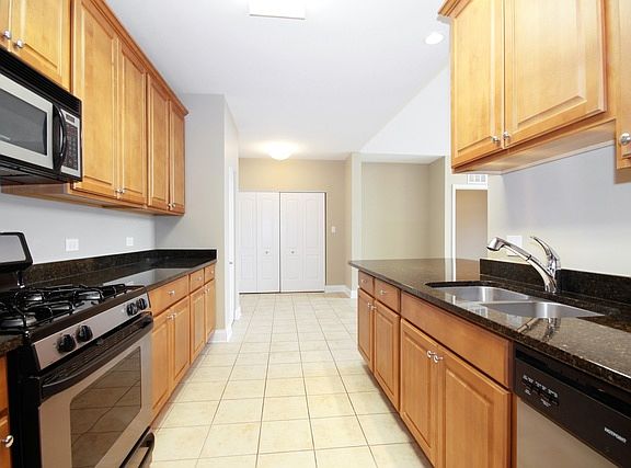 5th image of 9400 S 79th Ave APT 3H