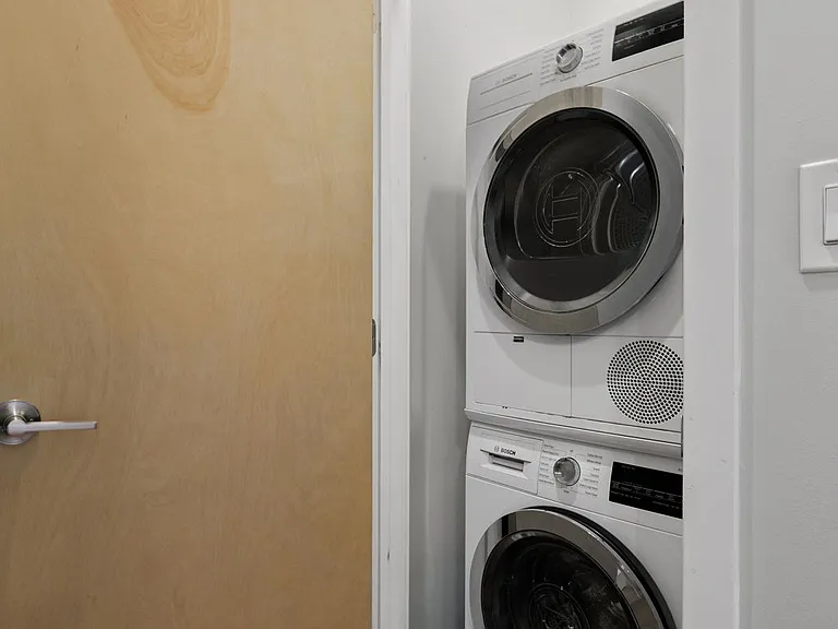 1720 Folsom St #B — Photo 29